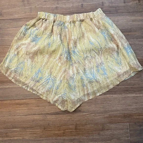 Pink Ripple Short Set! - Picture 6 of 10